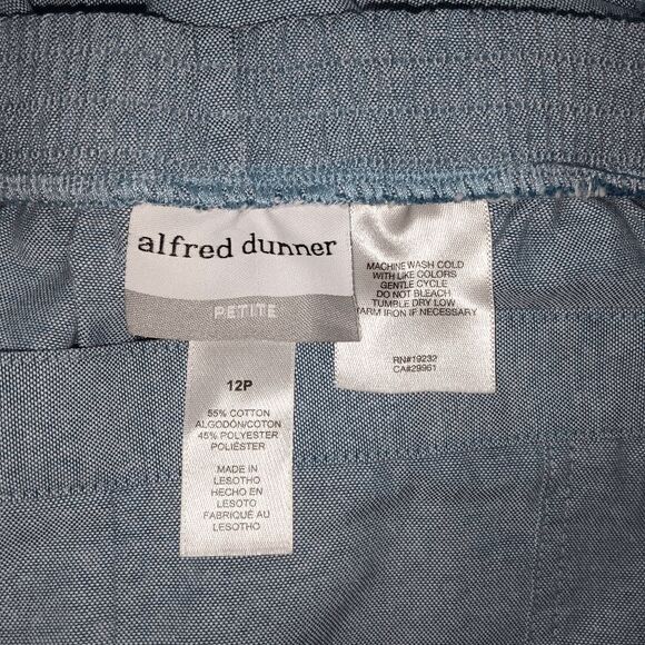 Alfred Dunner Cropped Capri Pants Light Blue Sz 12 Petite - Picture 5 of 5